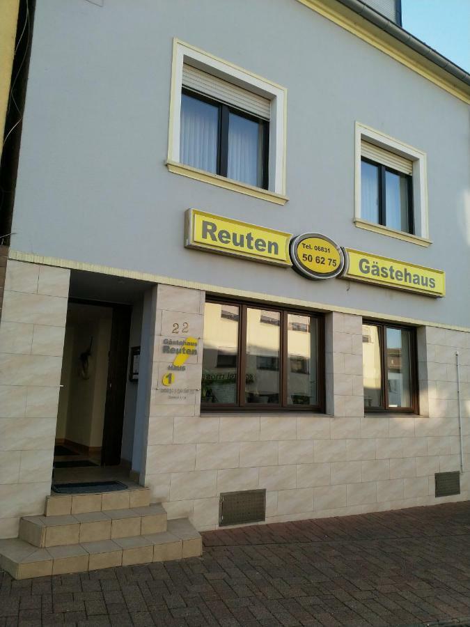 Bed and Breakfast Gastehaus Reuten Ensdorf Экстерьер фото